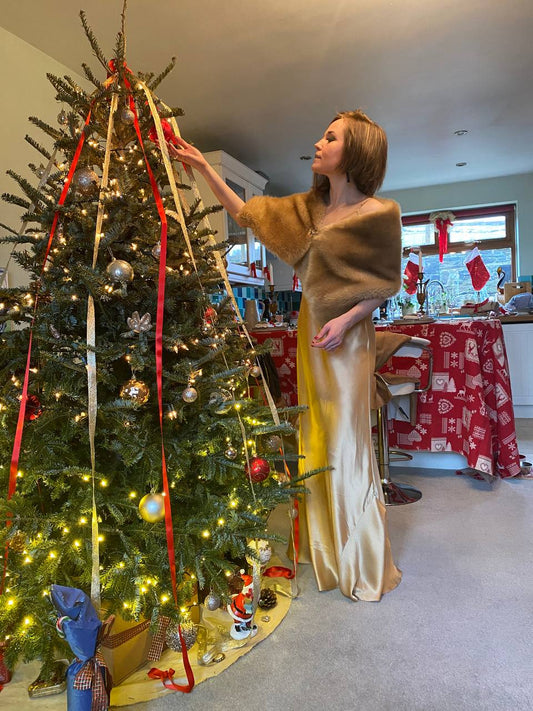 Custom Interior Decorating (Online or On-Site).