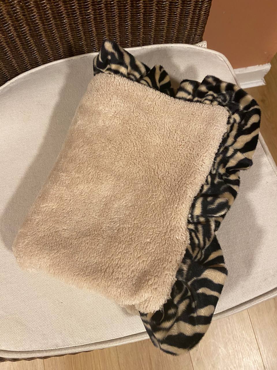 Dog Blanket Teddy Soft Discontinued Brand