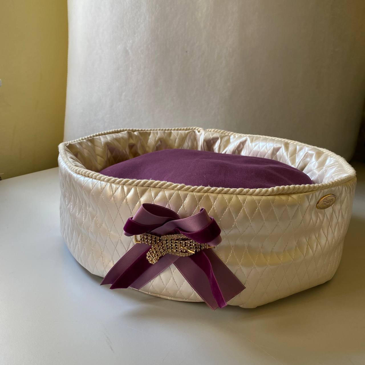 Round Pet Bed Discontinued Brand